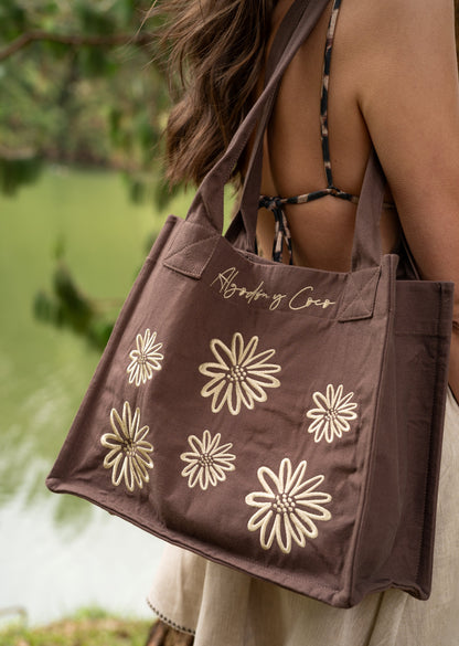 Tierra tote bag